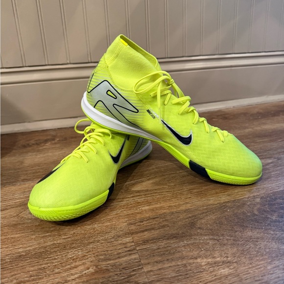 Nike Other - Nike Mercurial Superfly 7 Academy IC Volt Indoor Soccer Shoes Mens 9